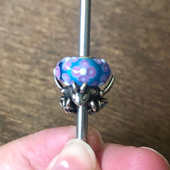 Trollbeads Unique Blue and Pink Floral - Picture 3 of 5